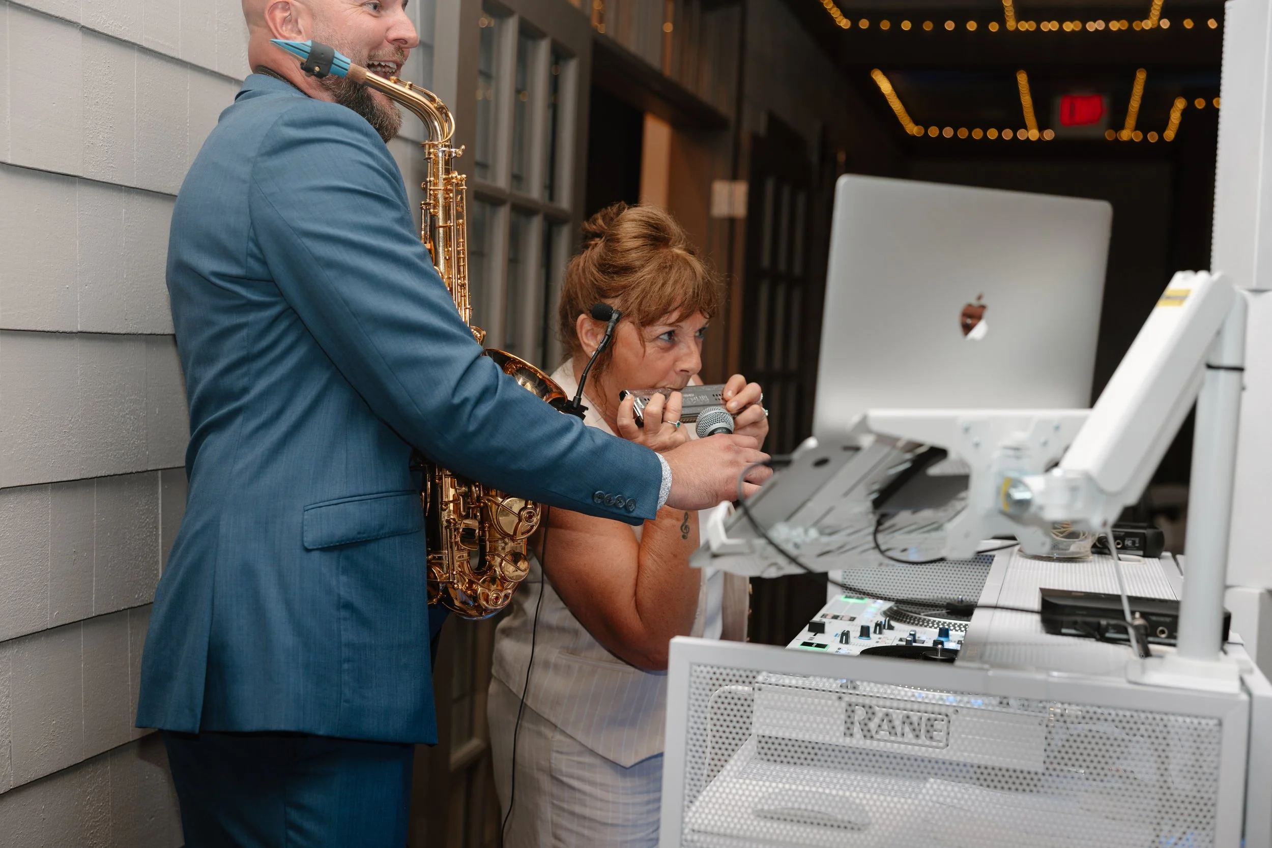 Kerrie_Arthur_Documentry_Style_Wedding_Saugtuck,MI-77.jpg