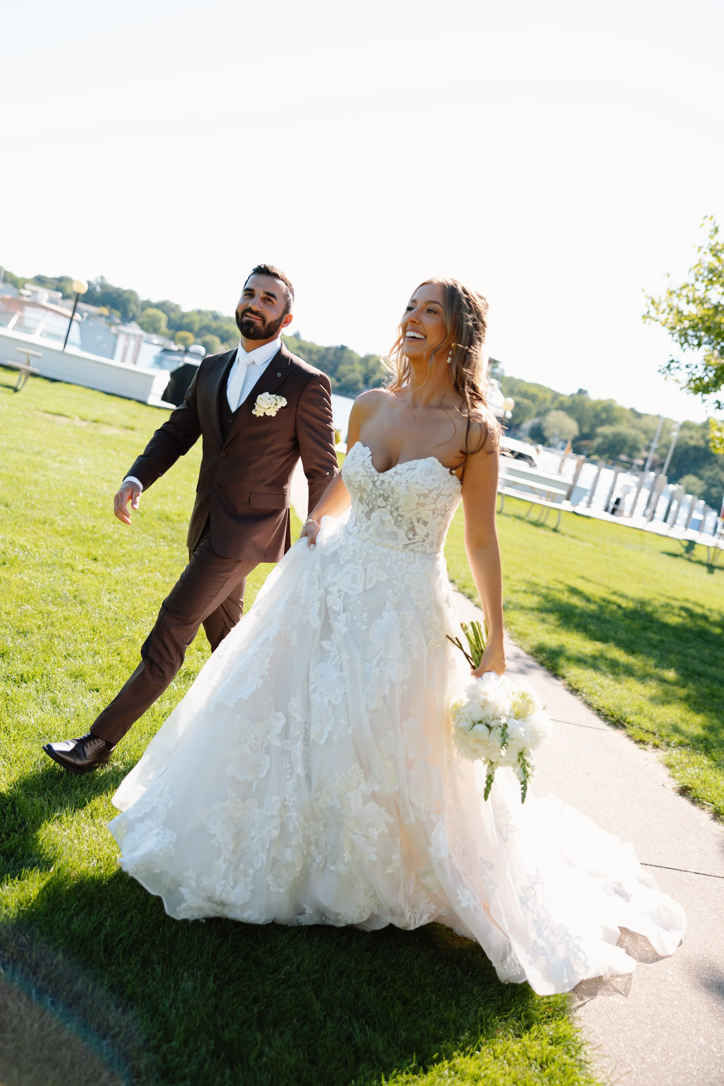 Documentary Style Wedding at Ravines Golf Course Saugatuck, MI | Kerrie &amp; Arthur
