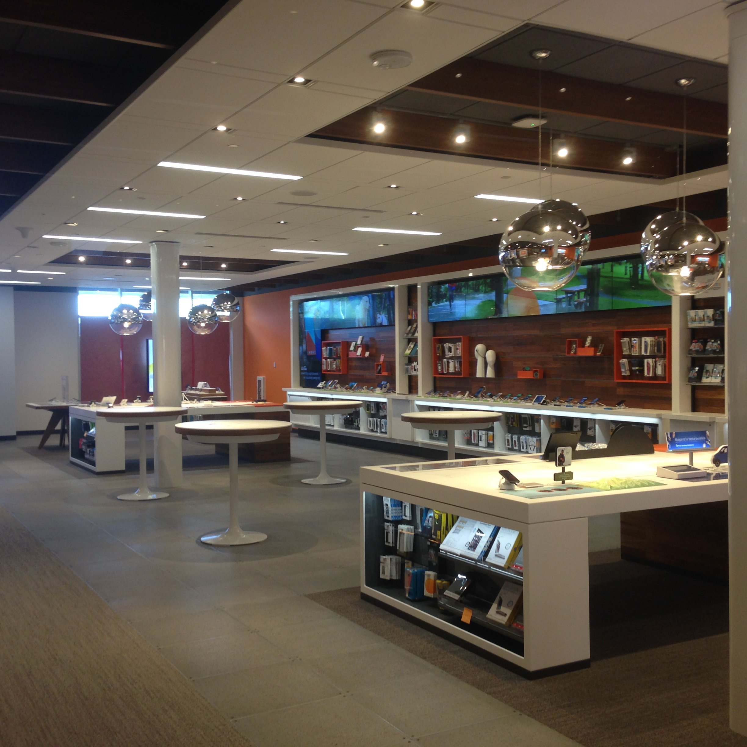Commercial Cleaning services at AT&T by Super Cleaners for retail store in Utah.