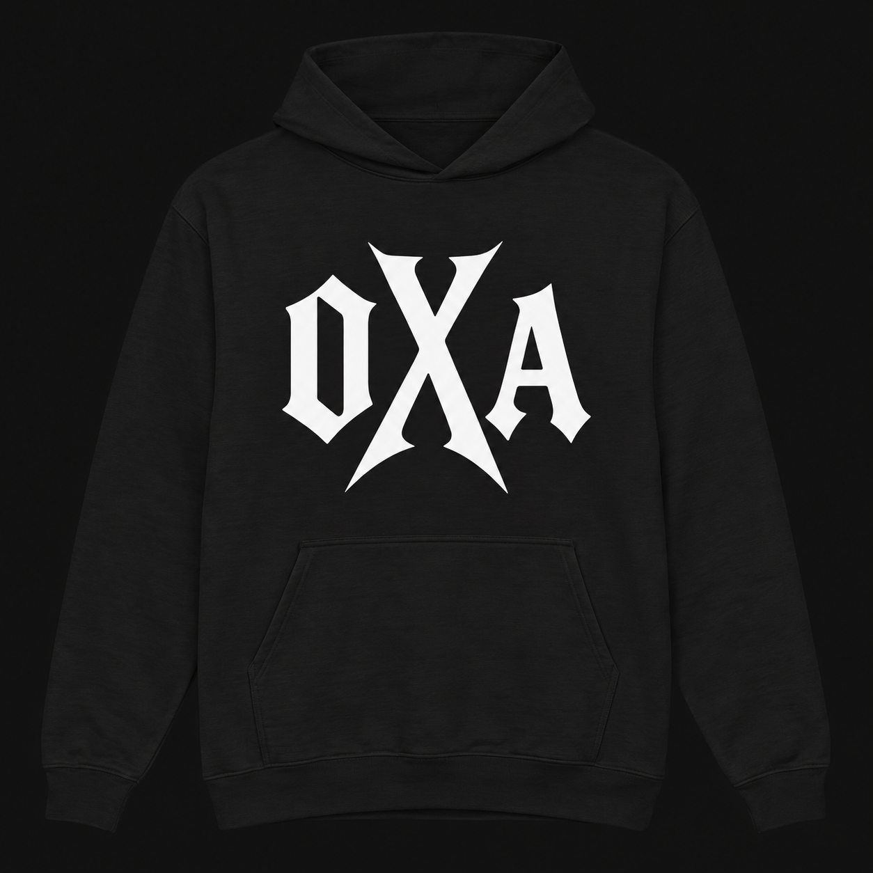 Schwarzer Hoodie mit weißem oXA-Logo.png