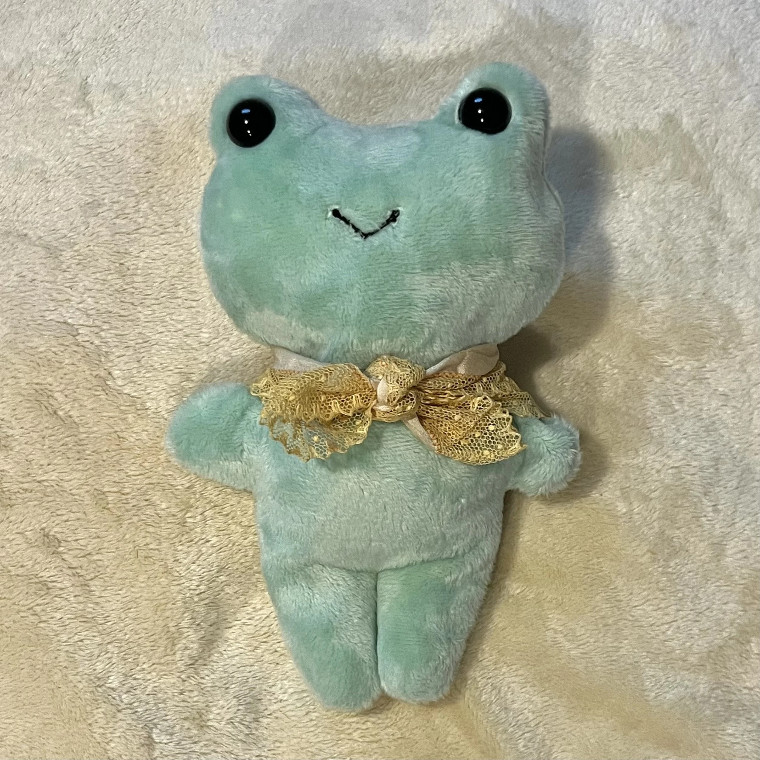Yellow and Cream Plushie Kerchief