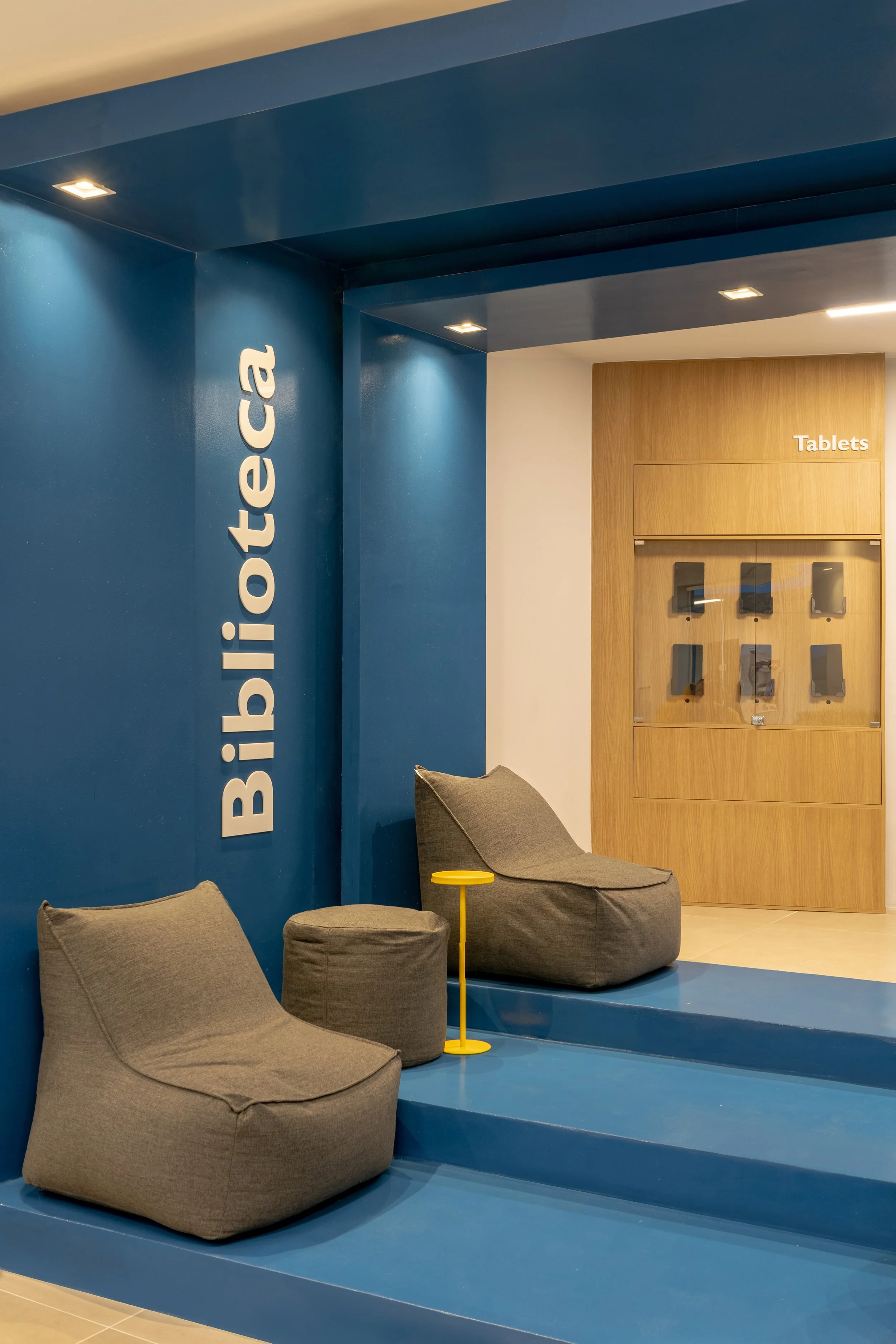 Biblioteca (1).JPG