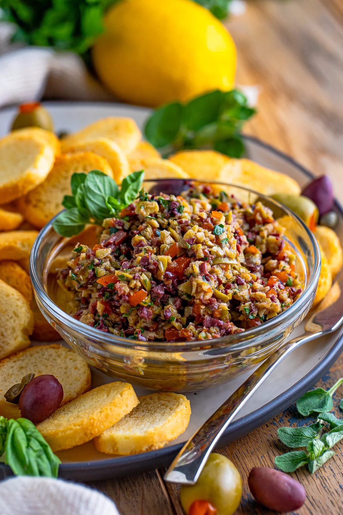 olive tapenade-8.jpg