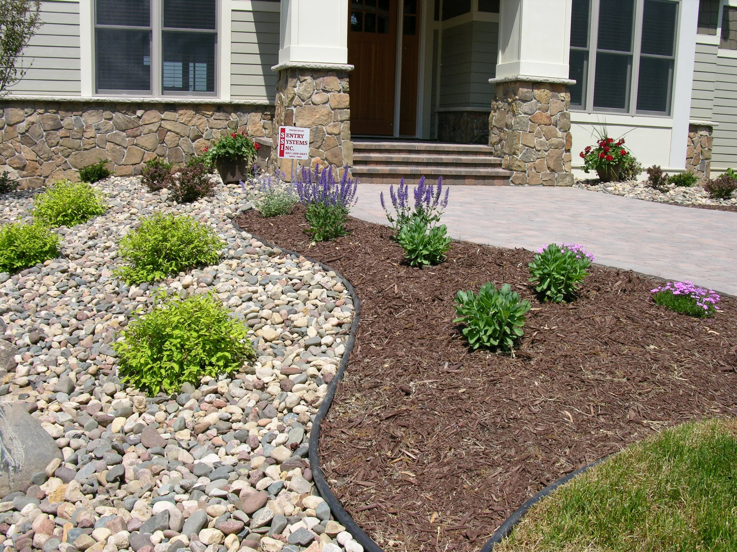 mulch and rock.JPG
