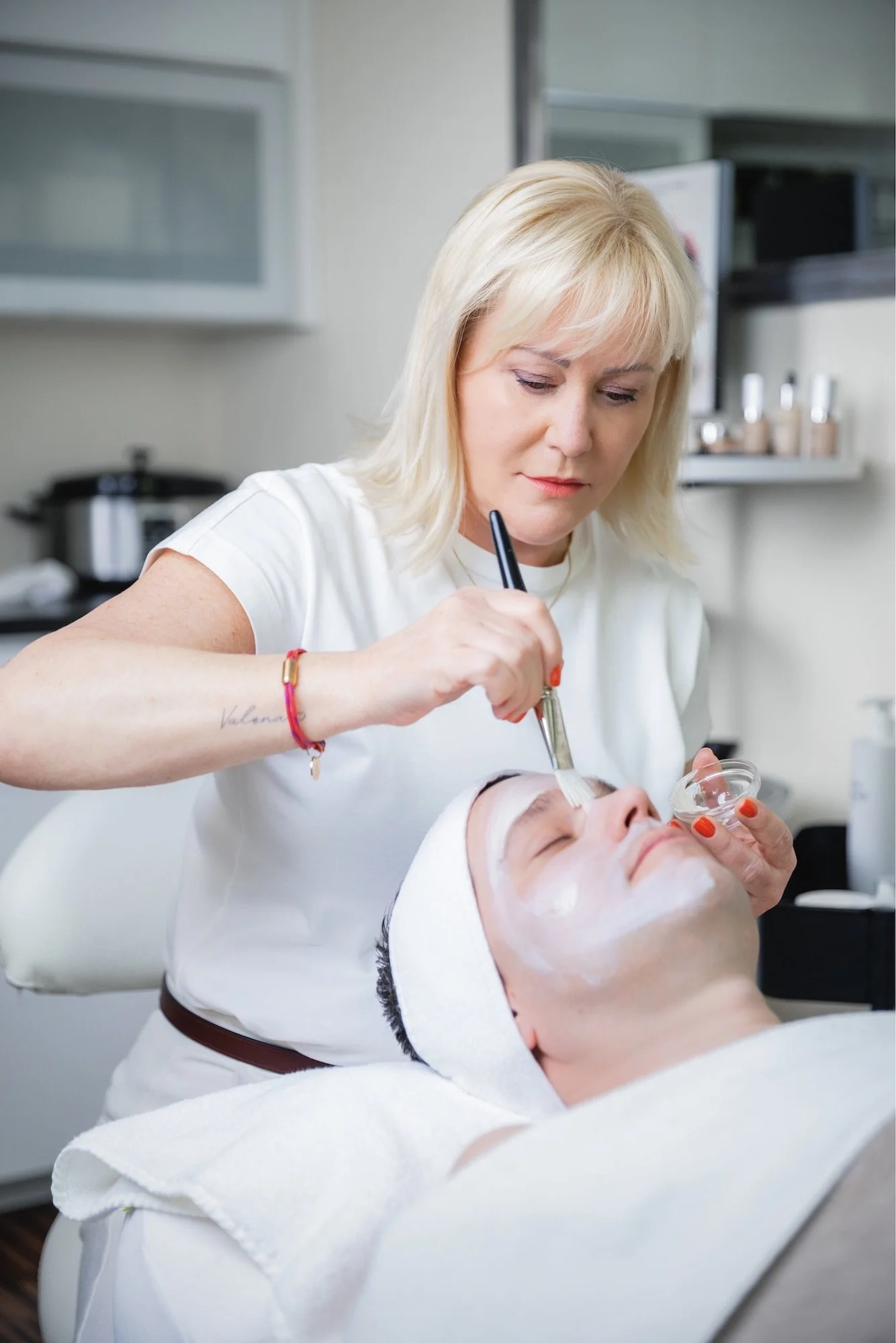 individuelle behandlung kosmetik helena.jpeg