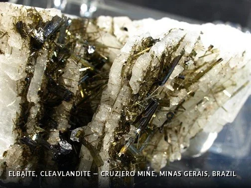 Elbaite, Cleavlandite - CruzieroMine, MinasGerais, Brazil.jpg