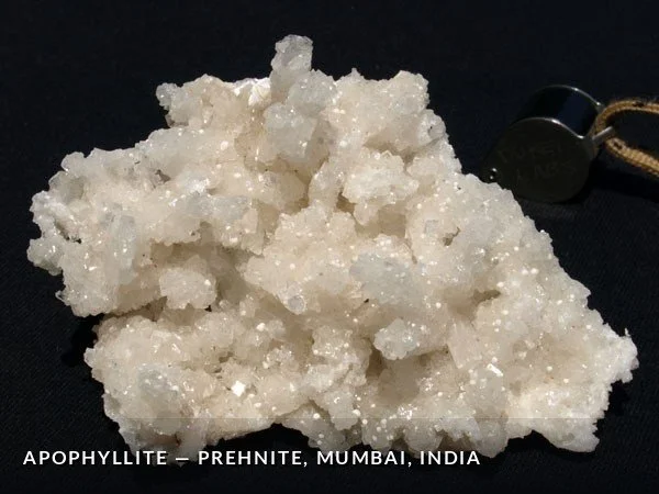 P024 - Apophyllite-Prehnite, Mumbai, India.jpg