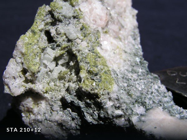 Sta 210+12 - 005.jpg