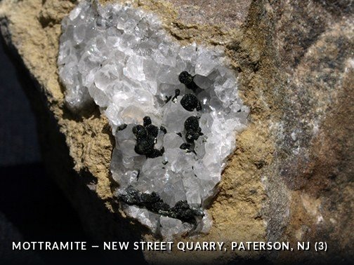 Mottramite - NewStreetQuarry, Paterson, NJ (3).jpg