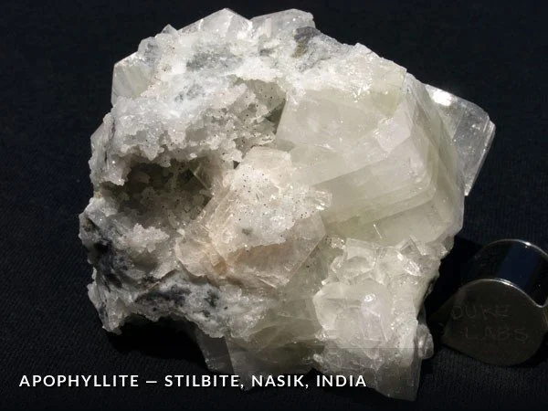 P055 - Apophyllite-Stilbite, Nasik, India.jpg