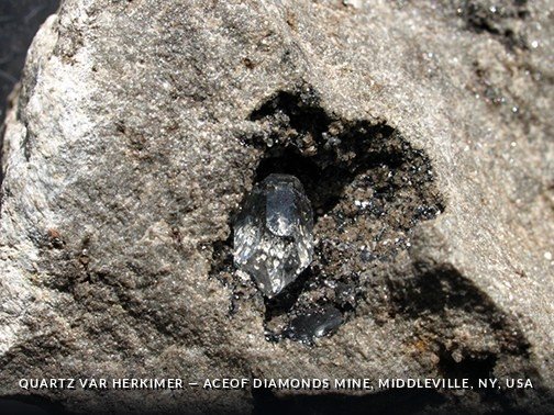 Quartz var Herkimer - AceofDiamondsMine, Middleville, NY, USA.jpg