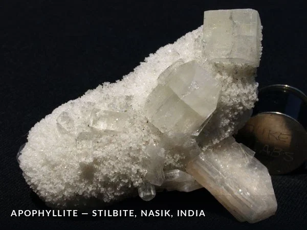 P025 - Apophyllite-Stilbite, Nasik, India.jpg