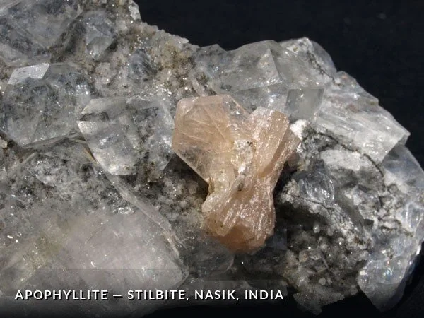 P016a - Apophyllite-Stilbite, Nasik, India.jpg