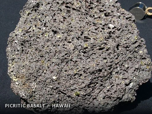 PicriticBasalt - Hawaii.jpg
