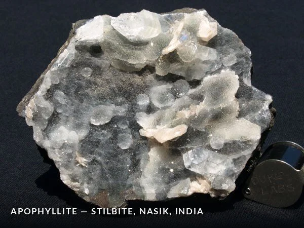P034 - Apophyllite-Stilbite, Nasik, India.jpg