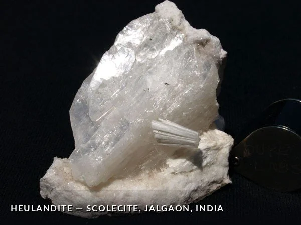 P071a - Heulandite-Scolecite, Jalgaon, India.jpg