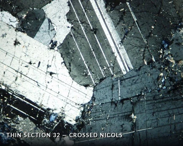 Thin Section 32 - Crossed Nicols.jpg
