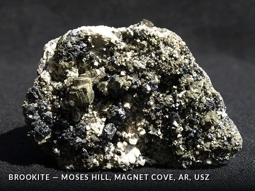 Brookite - MosesHill, MagnetCove, AR, USZ.jpg