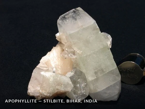 P037 - Apophyllite-Stilbite, Bihar, India.jpg