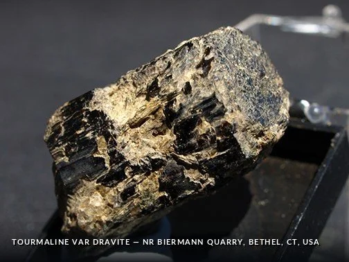 Tourmaline var Dravite - nrBiermannQuarry, Bethel, CT, USA.jpg