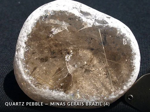 QuartzPebble - MinasGeraisBrazil (4).jpg