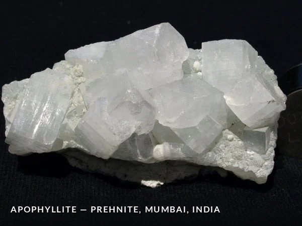 P083 - Apophyllite-Prehnite, Mumbai, India.jpg