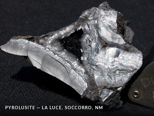 Pyrolusite - LaLuce, Soccorro, NM.jpg