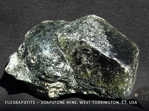 Fluorapatite - SoapstoneMine, WestTorrington, CT, USA.jpg