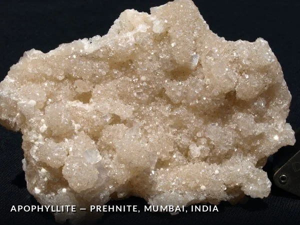 P028 - Apophyllite-Prehnite, Mumbai, India.jpg
