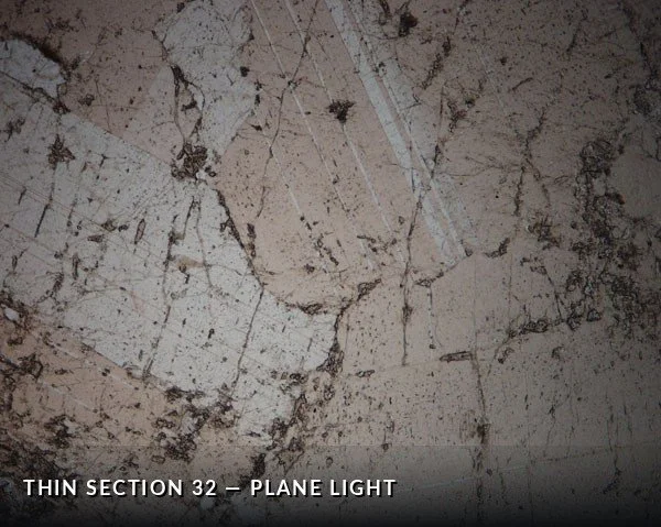 Thin Section 32 - Plane Light.jpg