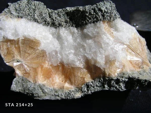 Sta 214+25 - 003.jpg