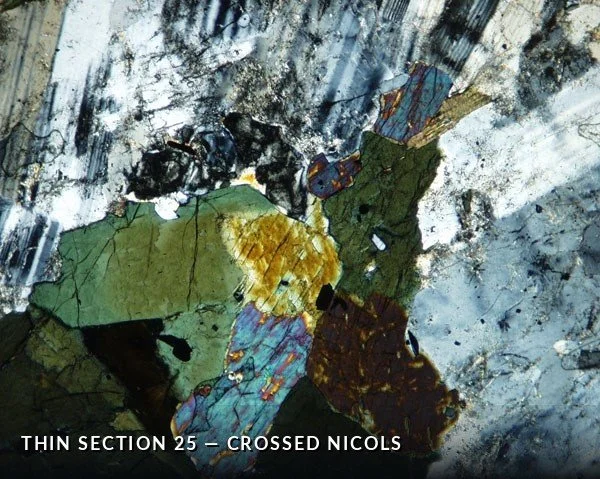 Thin Section 25 - Crossed Nicols.jpg