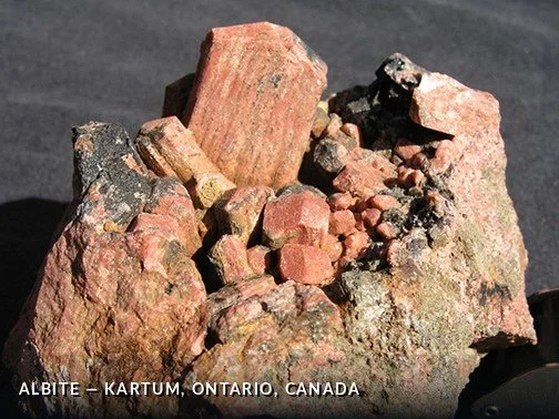 Albite - Kartum, Ontario, Canada.jpg
