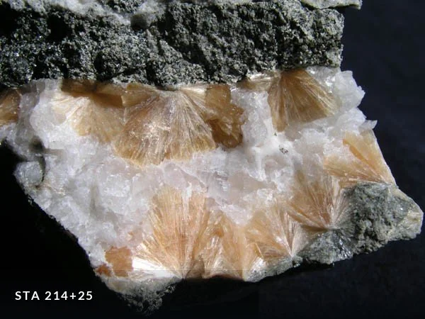 Sta 214+25 - 001.jpg