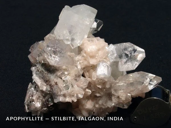 P041 - Apophyllite-Stilbite, Jalgaon, India.jpg