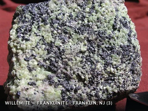 Willemite-Franklinite - Franklin, NJ (3).jpg