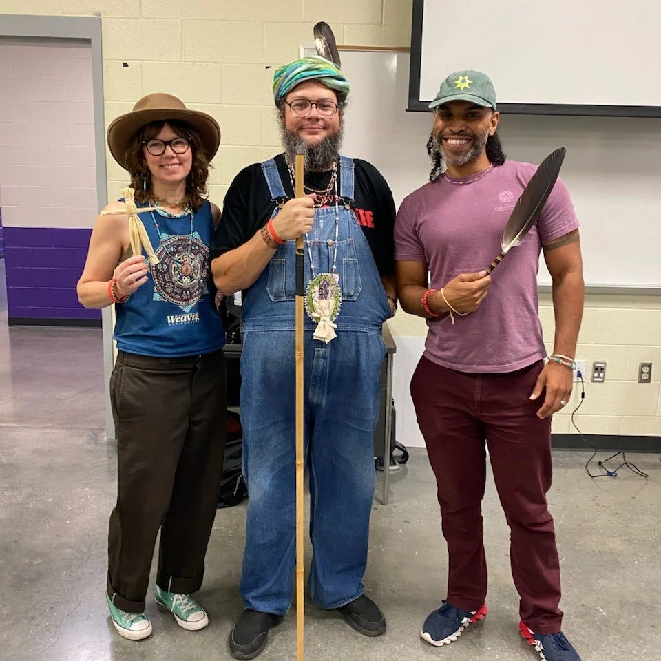 CTCT members brought the Cherokee culture of Selu to the San Marcos @sspowwow Powwow! 
We made corn husk dolls, explained the cultural significance of corn to Cherokee people, and told traditional stories. 

Wado to CTCT member @wcapps for the photog