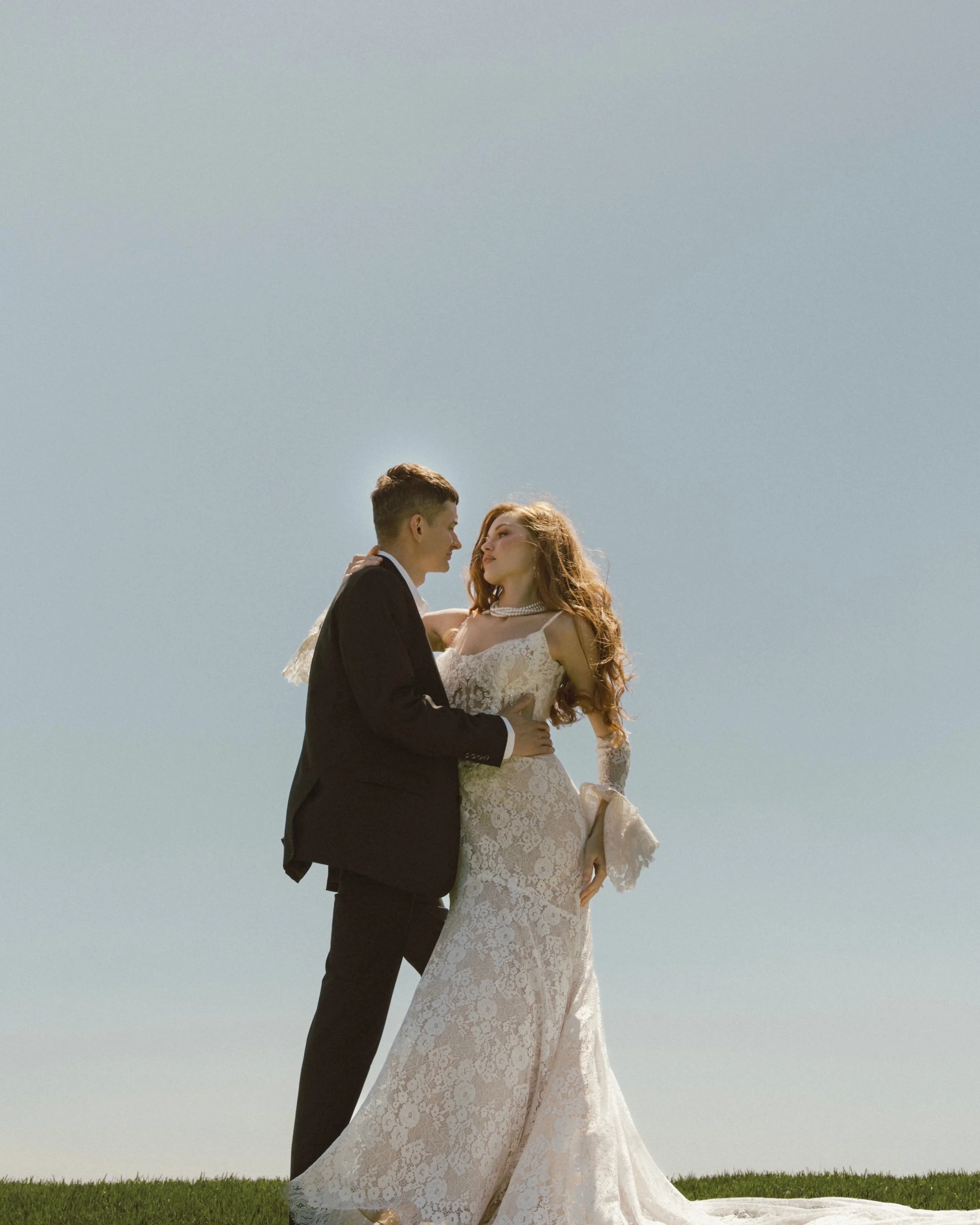Take me back to this beautiful day in Malibu

&bull;
&bull;
&bull;

Photographer: @karinakellyphotography 
Creative Direction: @theicon.academy
Founder / Concept: @ana.aleinikava
Bridal Gowns: @velvethour_la
Classic Car Rental: @beachgypsyclassics
Fl