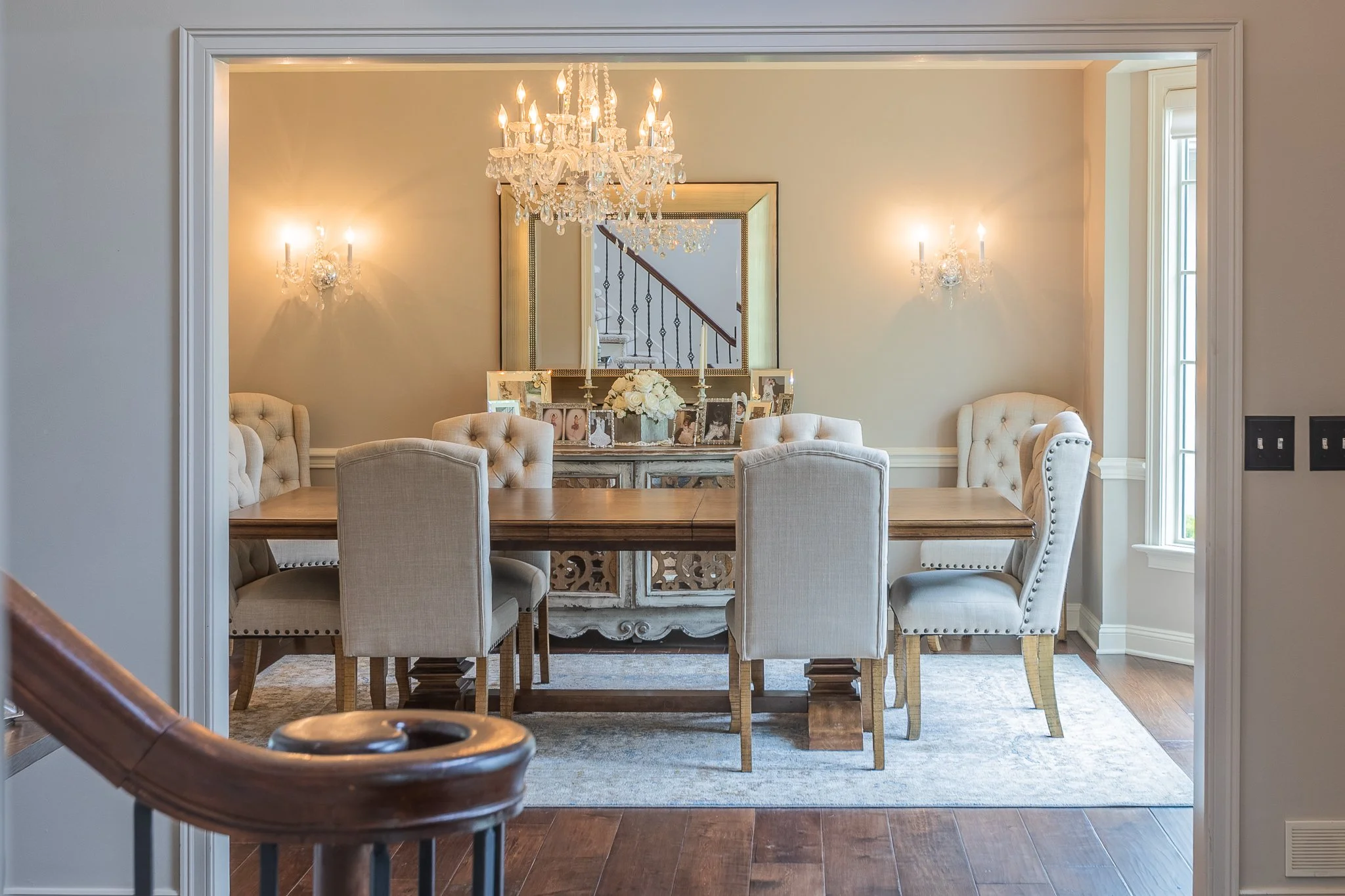 Professionally prepared dining room representing strategic home selling, preparation and marketing with Corey Kelly & Co.