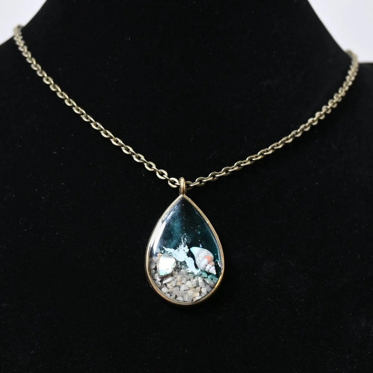 Ocean dream resin beach pendant necklace, brass, chain 20"