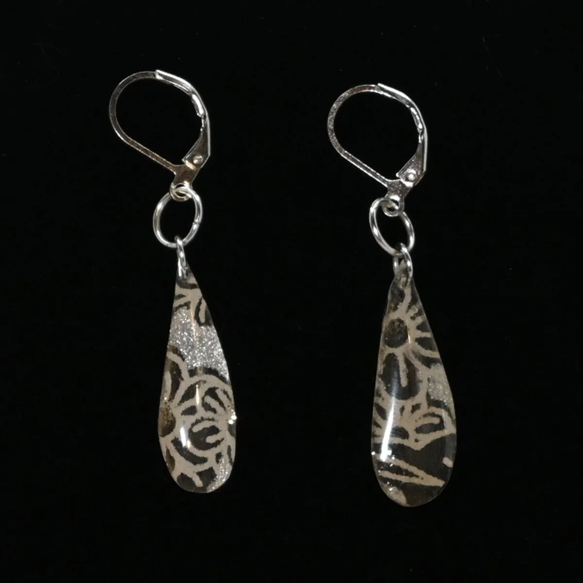 Fabric and resin teardrop earrings, SS Plated