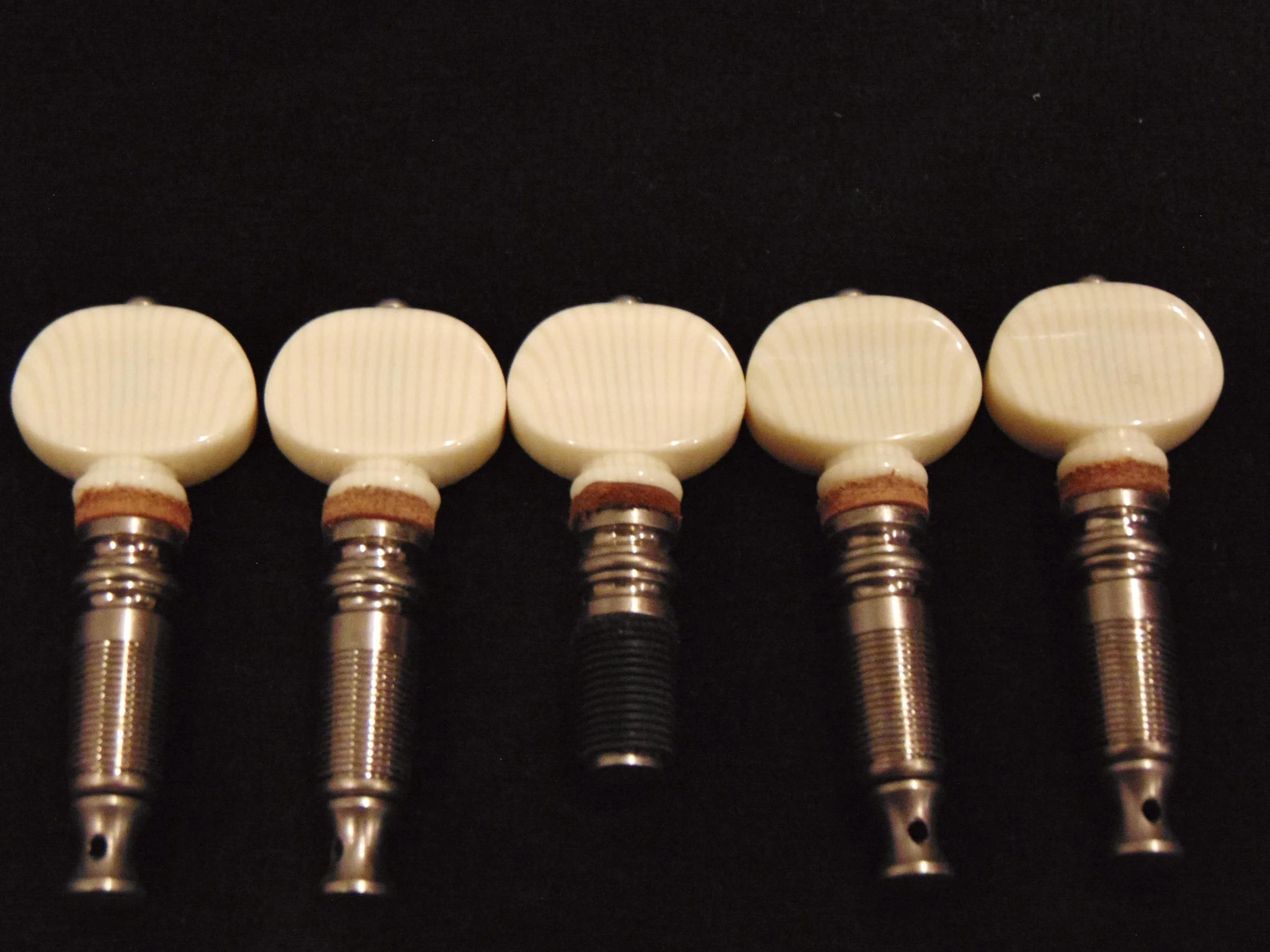 Ukulele and Banjo Pegs (Traditional)