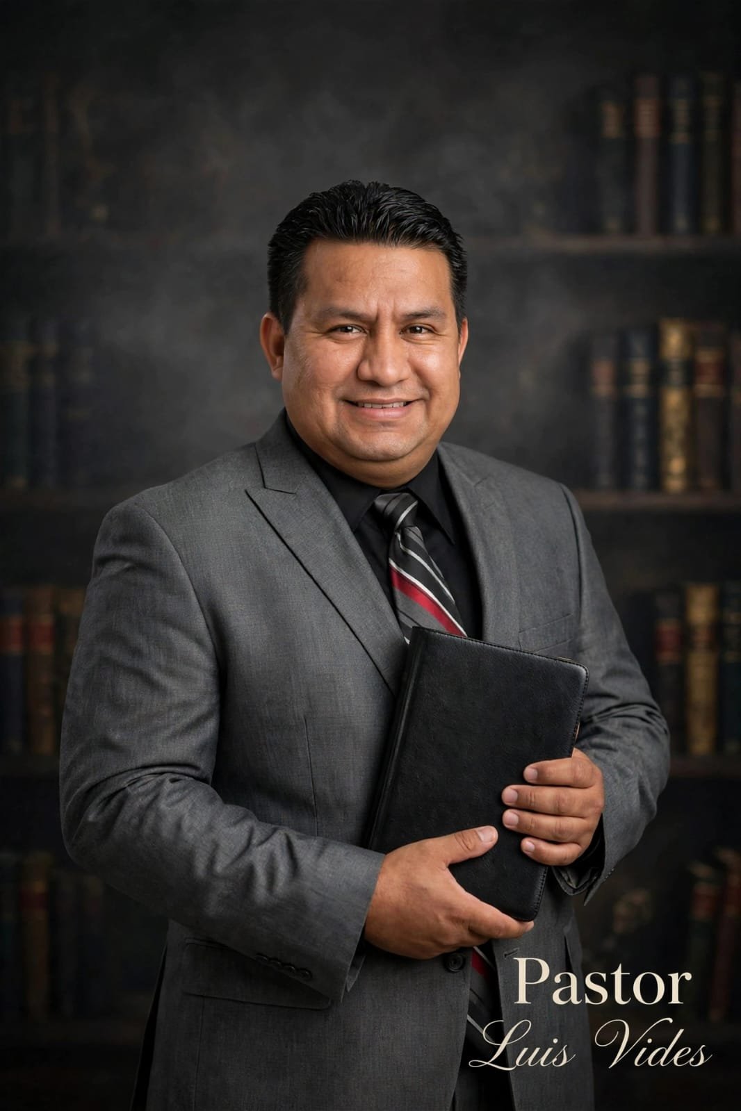 Pastor Luis Vides, fundador de Viva y Eficaz y pastor de Iglesia Vida Ágape.