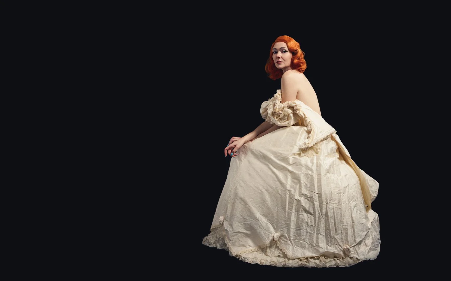 Elf Lyons: The Woman on the Edge