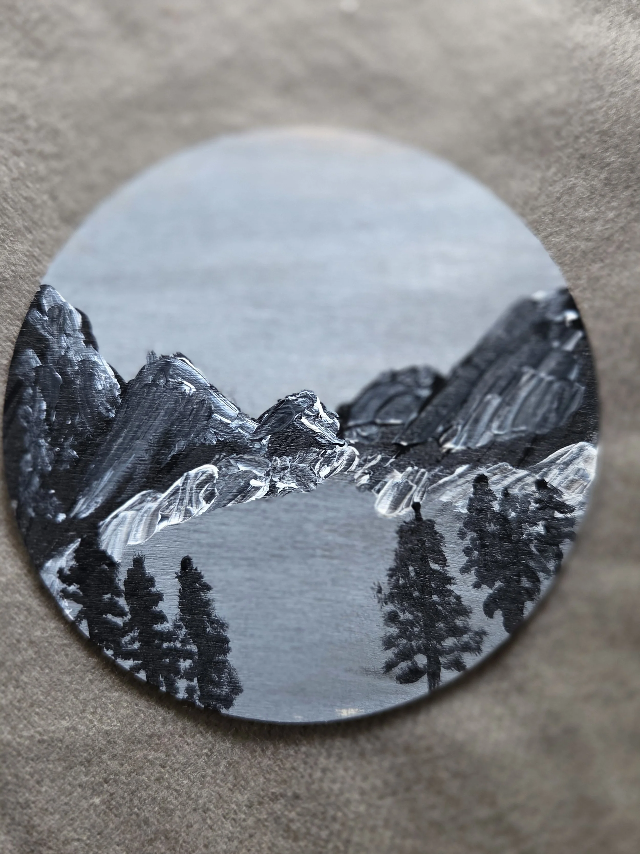 Black and White Mountains