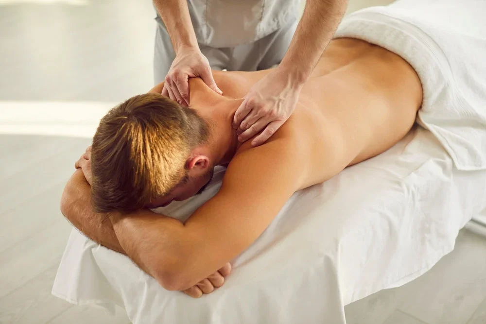 Chiropractic Massage: Benefits, Techniques & What to Expect