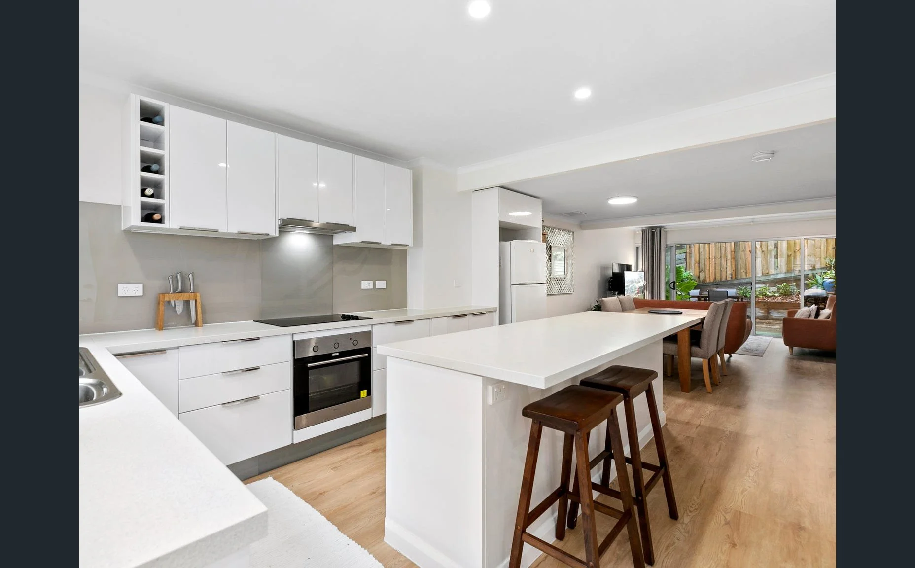 Kitchen Main.jpg
