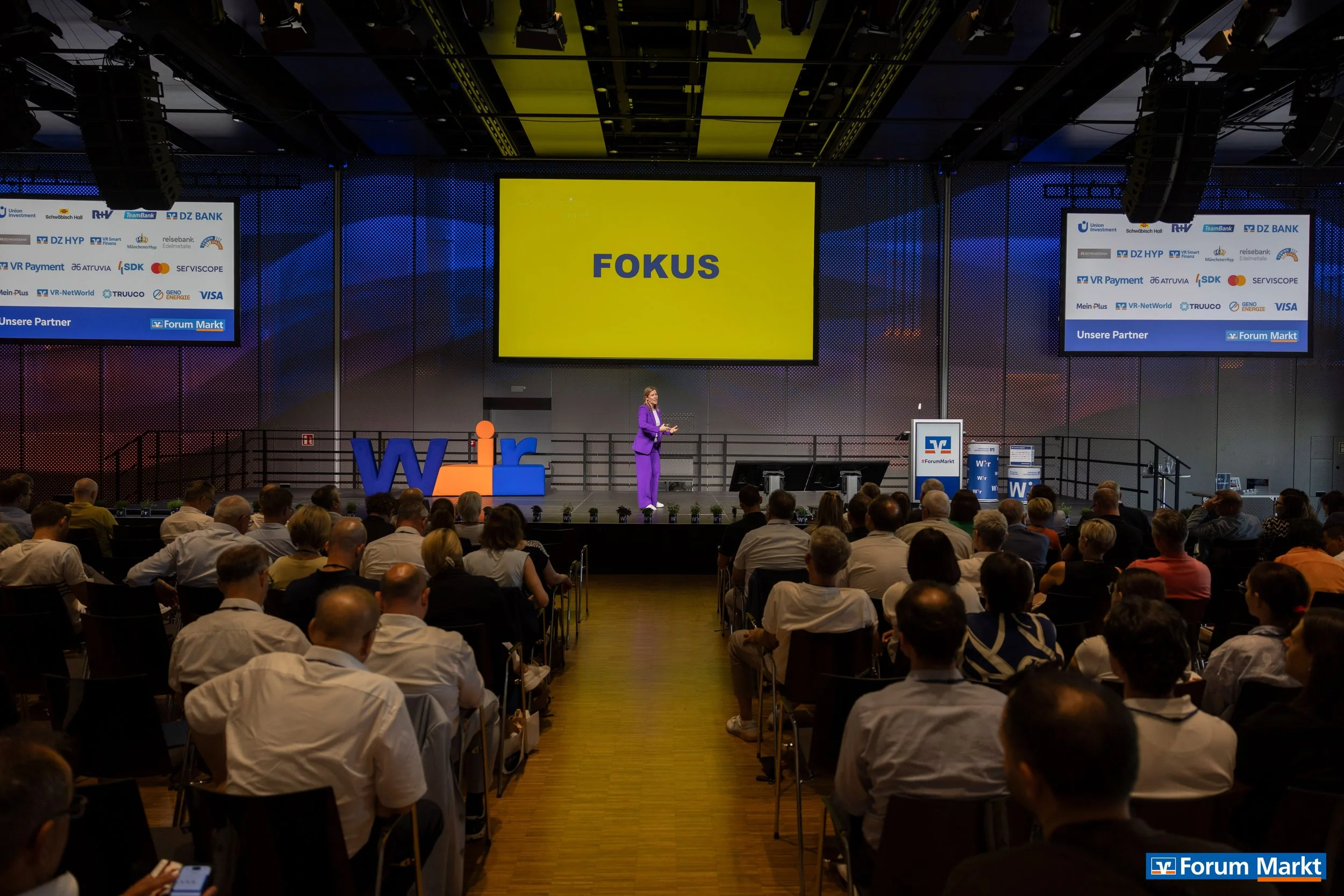 Konfliktkommunikation mit Herz und Humor: Keynote in der Finanzbranche 