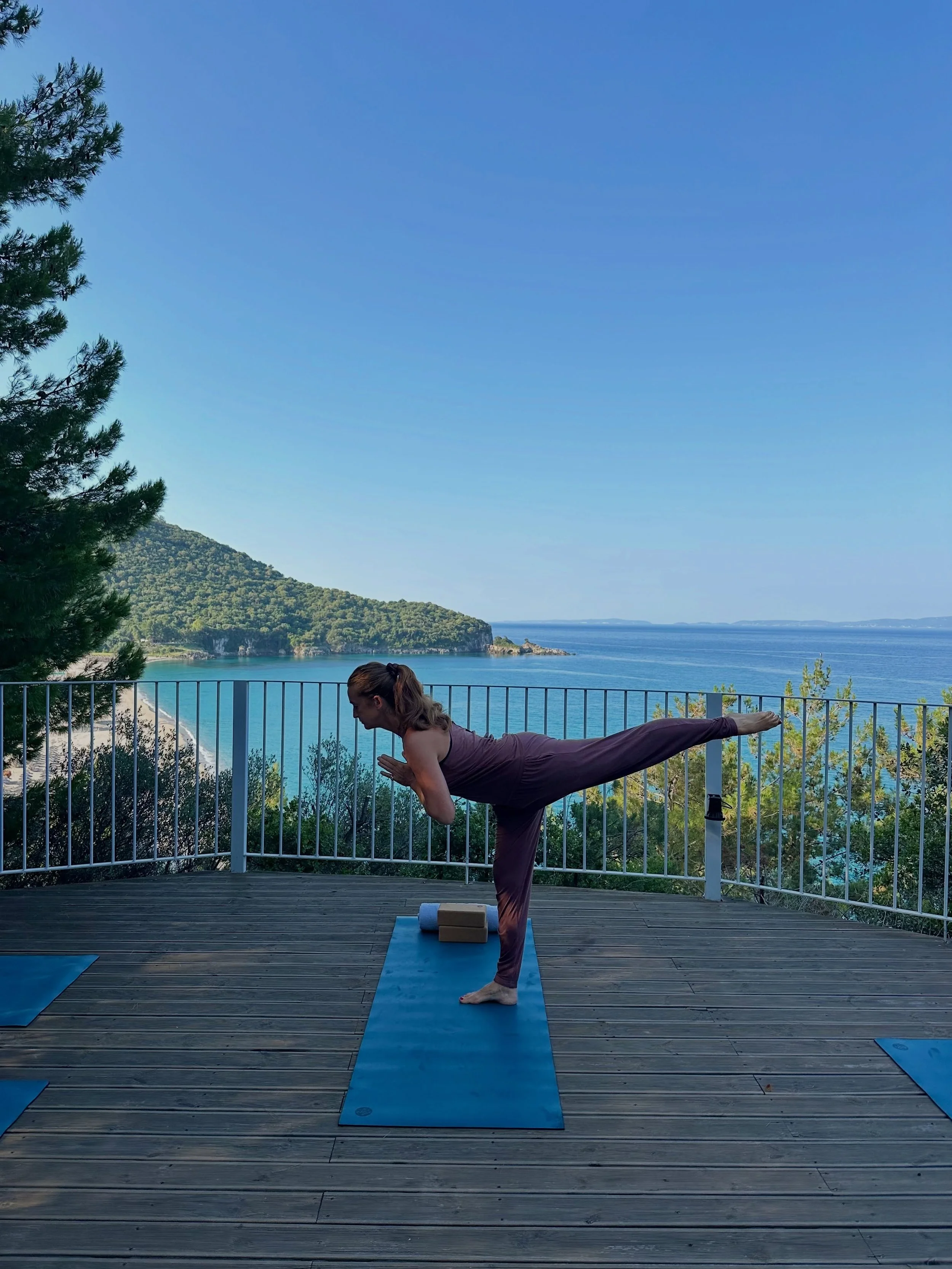 &lsquo;The greatest progress in yoga isn&rsquo;t seen - it&rsquo;s felt&rsquo; 🦋🧘&zwj;♀️🌊

@oyogo.london 
@marbellacollectiongreece 

#TheSunbeamClinic #Yoga #Wellness #Progress #YogaPoses