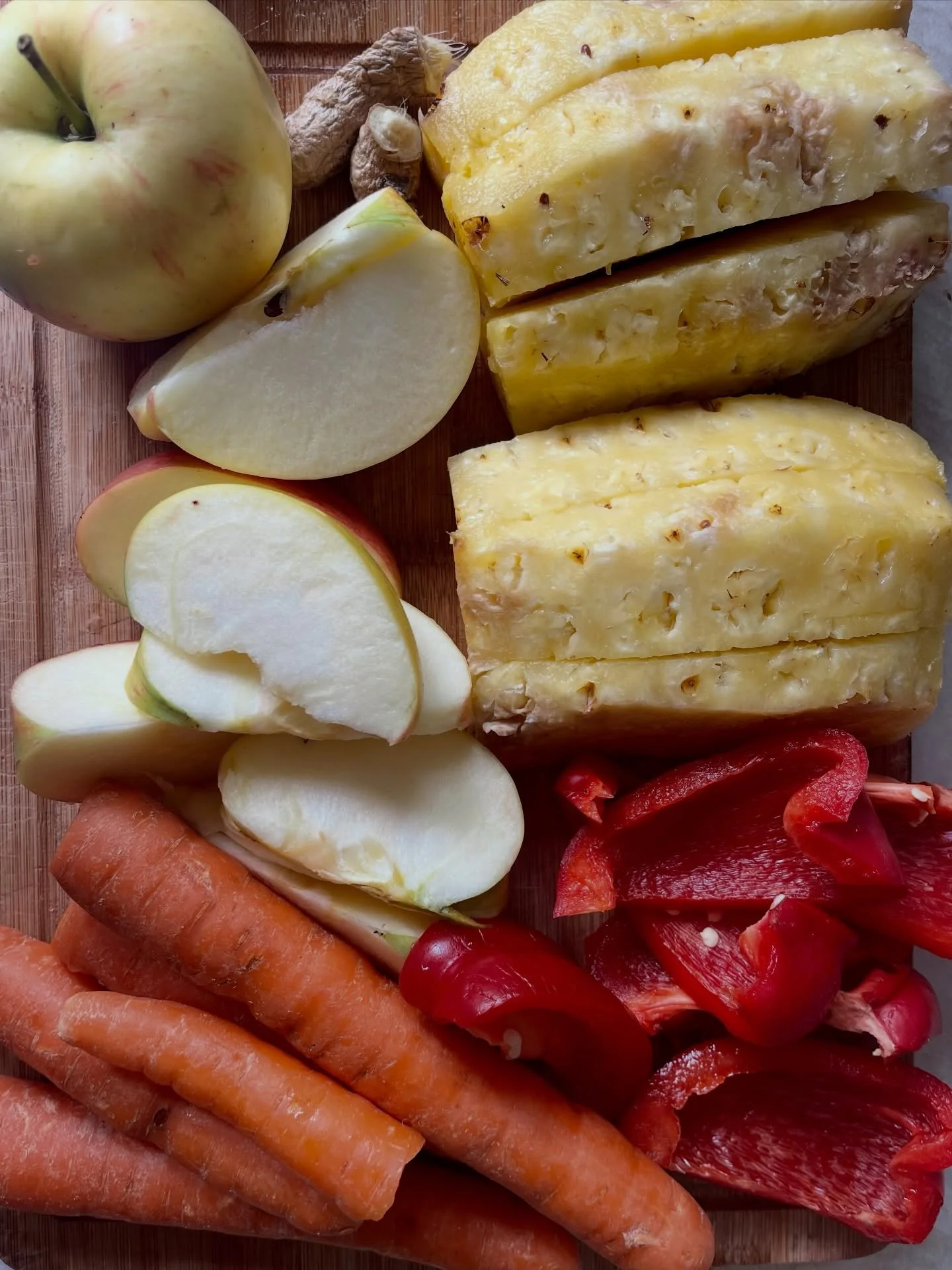 As well as Homeopathy and Yoga, one of the most important ways I take care of my body is through what I eat. I know that the wrong food at the wrong time can affect sleep, our digestive system and can cause sluggish detox pathways. One of my favourit